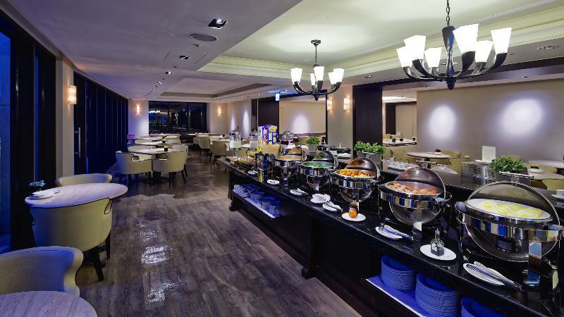 53 Hotel Taichung Exterior foto