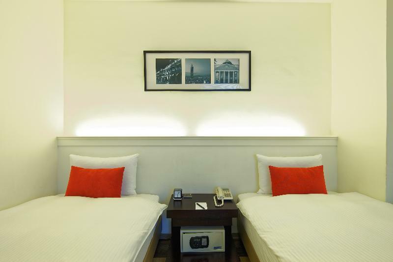 53 Hotel Taichung Exterior foto